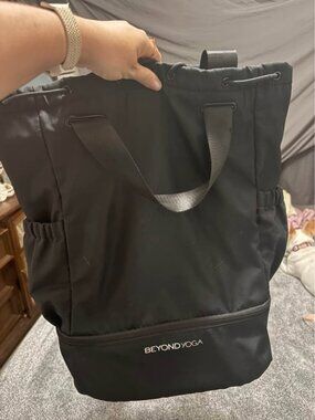 Beyond Yoga Convertible Gym Bag Backpack Tote Black Travel Weekend Bag